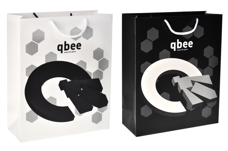Paper bag M QB004-100 "Black&White" r.27x33x11 cm qbee